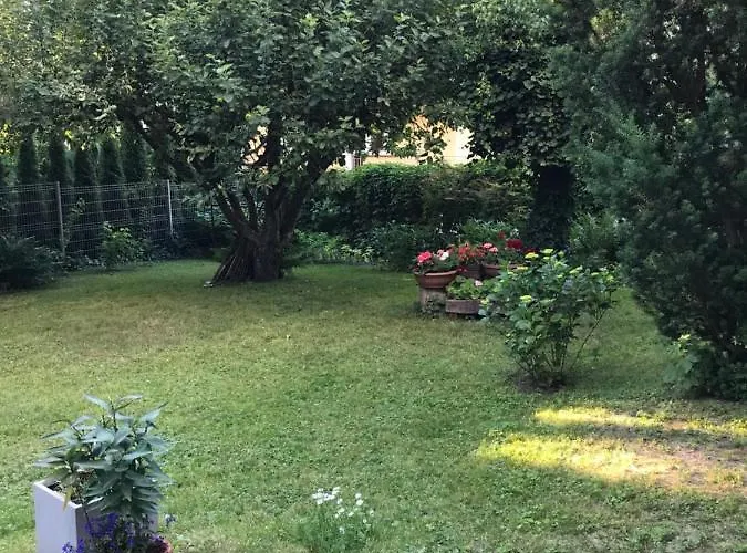 Bed & Breakfast Cdn *